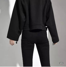 Load image into Gallery viewer, ICON  blacK sweat shirt
